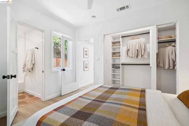 4828 Webster St, Oakland, CA 94609
