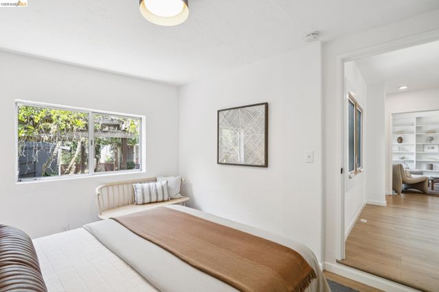 4828 Webster St, Oakland, CA 94609