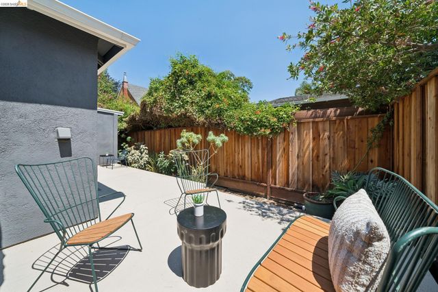 4828 Webster St, Oakland, CA 94609