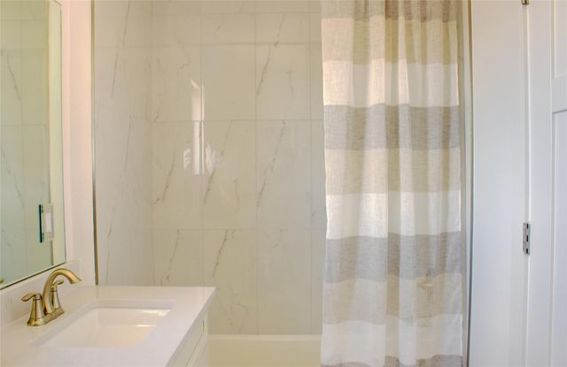 301, 302 & 304 Tesla CIR, Austin, TX 78681