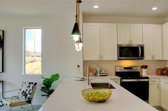 301, 302 & 304 Tesla CIR, Austin, TX 78681