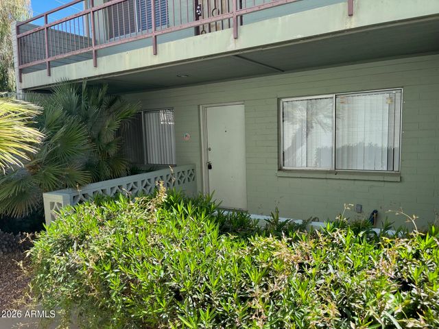 1702 W TUCKEY Lane 131, Phoenix, AZ 85015