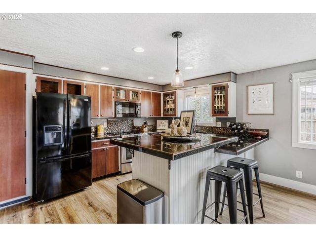 361 Sw 12TH Ave, Canby, OR 97013