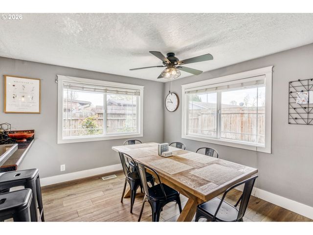 361 Sw 12TH Ave, Canby, OR 97013