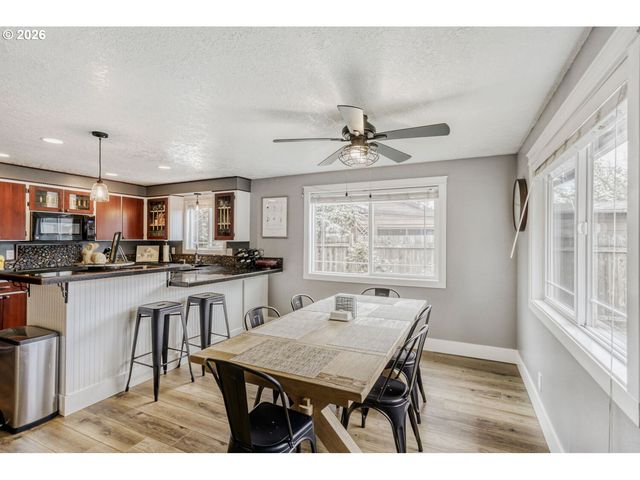 361 Sw 12TH Ave, Canby, OR 97013