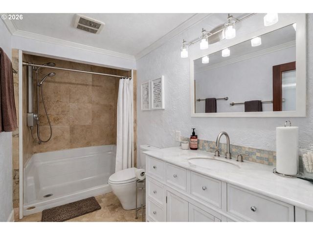 361 Sw 12TH Ave, Canby, OR 97013