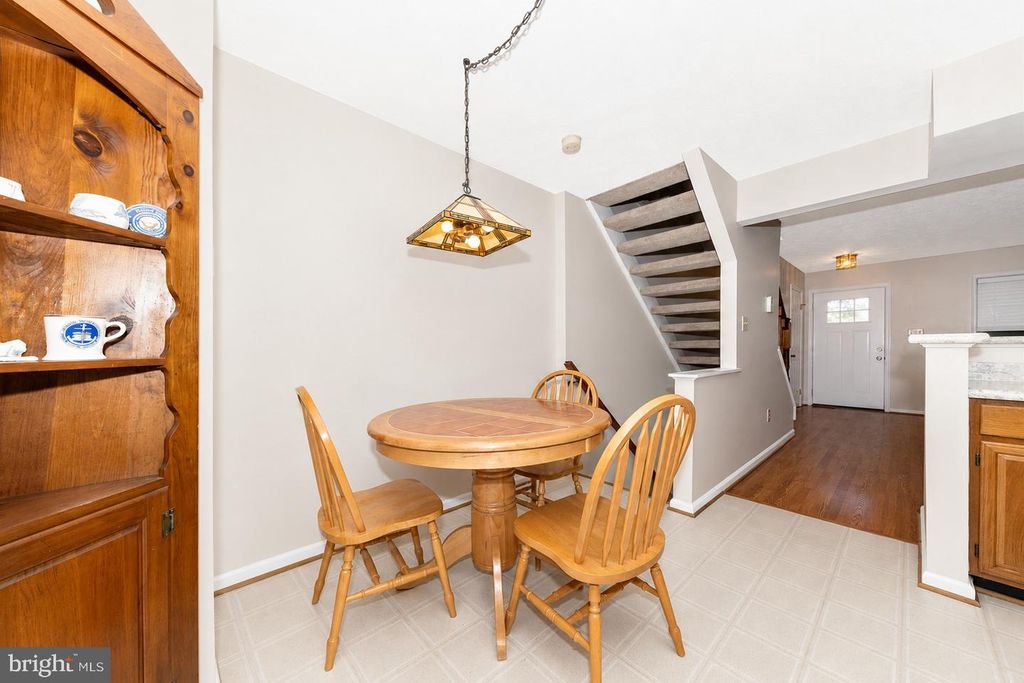 Image 11 of property listing at 12573 CORAL GROVE PL, Germantown, MD 20874