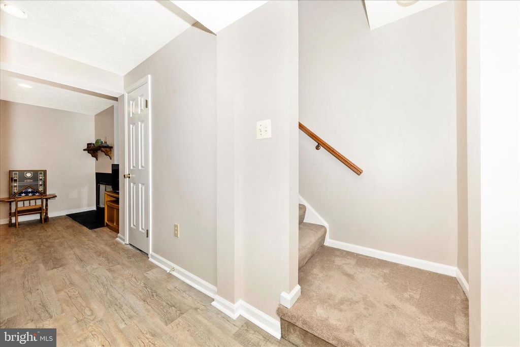 Image 20 of property listing at 12573 CORAL GROVE PL, Germantown, MD 20874