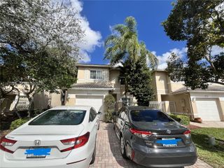 17153 NW 23rd St, Pembroke Pines, FL 33028
