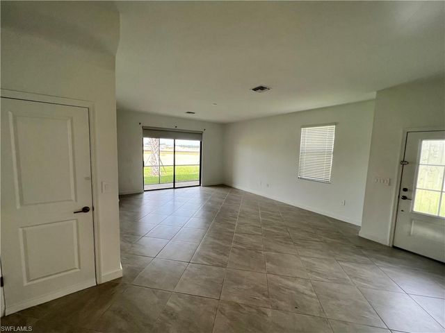 14164 Pine Lodge LN, Fort Myers, FL 33913