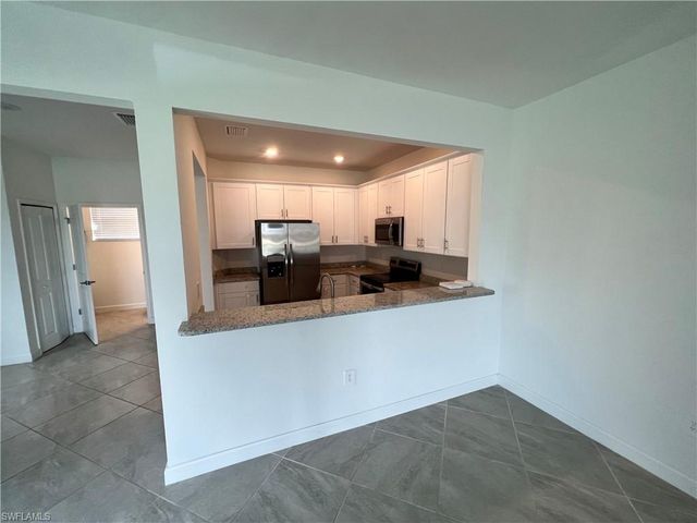 14164 Pine Lodge LN, Fort Myers, FL 33913