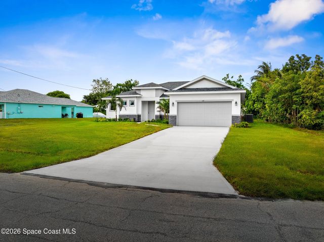 1127 Nordic Street NW, Palm Bay, FL 32907