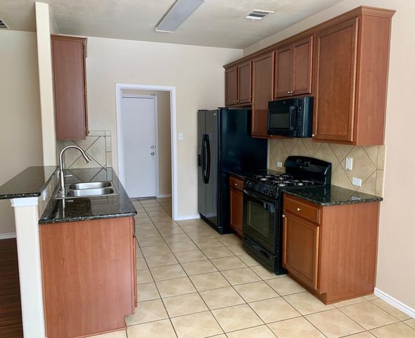 1509 Huckleberry LN, Austin, TX 78748