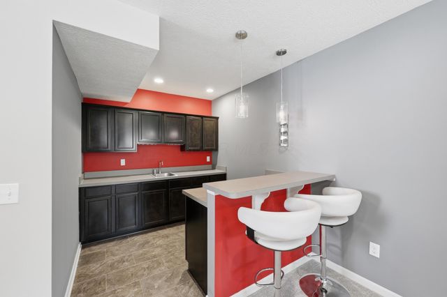 6711 John Drive, Canal Winchester, OH 43110