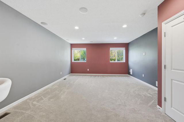 6711 John Drive, Canal Winchester, OH 43110