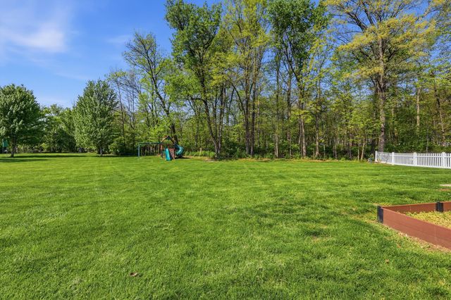 6711 John Drive, Canal Winchester, OH 43110