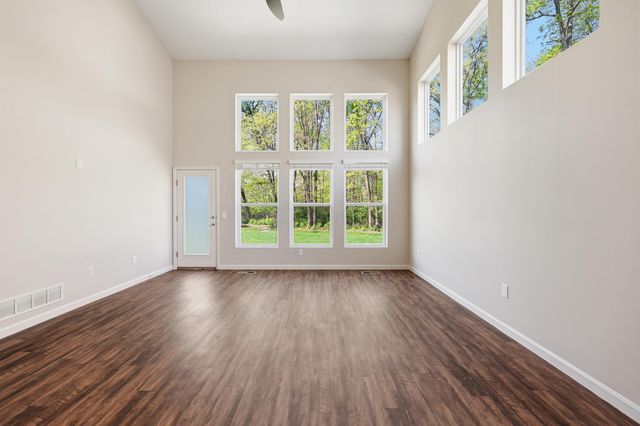 6711 John Drive, Canal Winchester, OH 43110