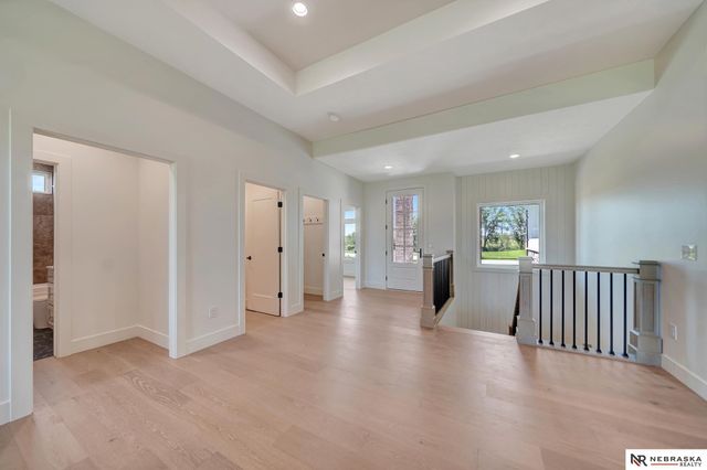 3630 Tree Line Drive, Lincoln, NE 68516