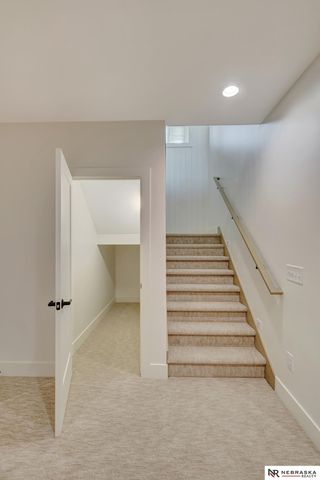 3630 Tree Line Drive, Lincoln, NE 68516