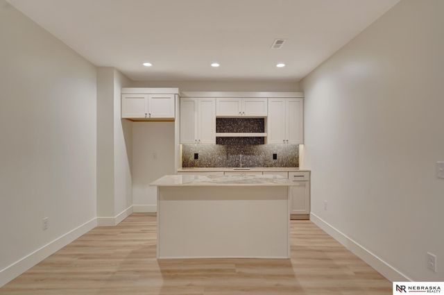 3630 Tree Line Drive, Lincoln, NE 68516