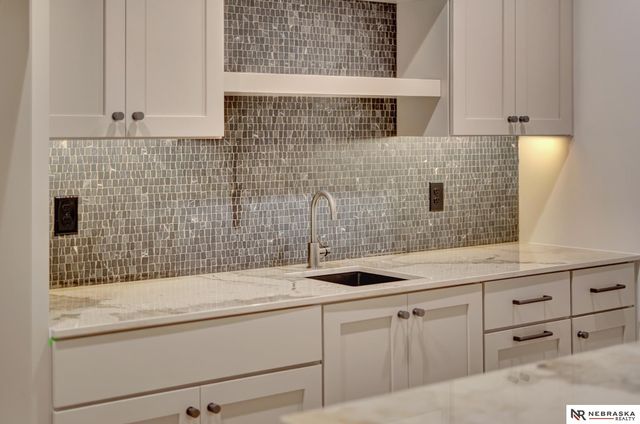 3630 Tree Line Drive, Lincoln, NE 68516