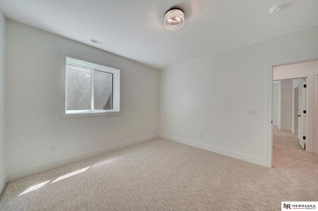 3630 Tree Line Drive, Lincoln, NE 68516