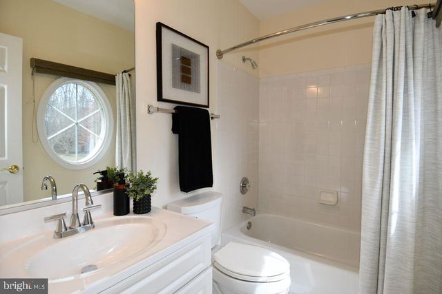 4007 WINTERSWEET CT, Rockville, MD 20853