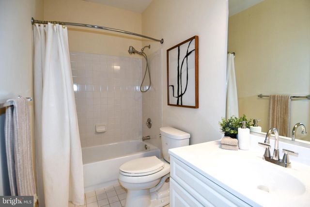 4007 WINTERSWEET CT, Rockville, MD 20853