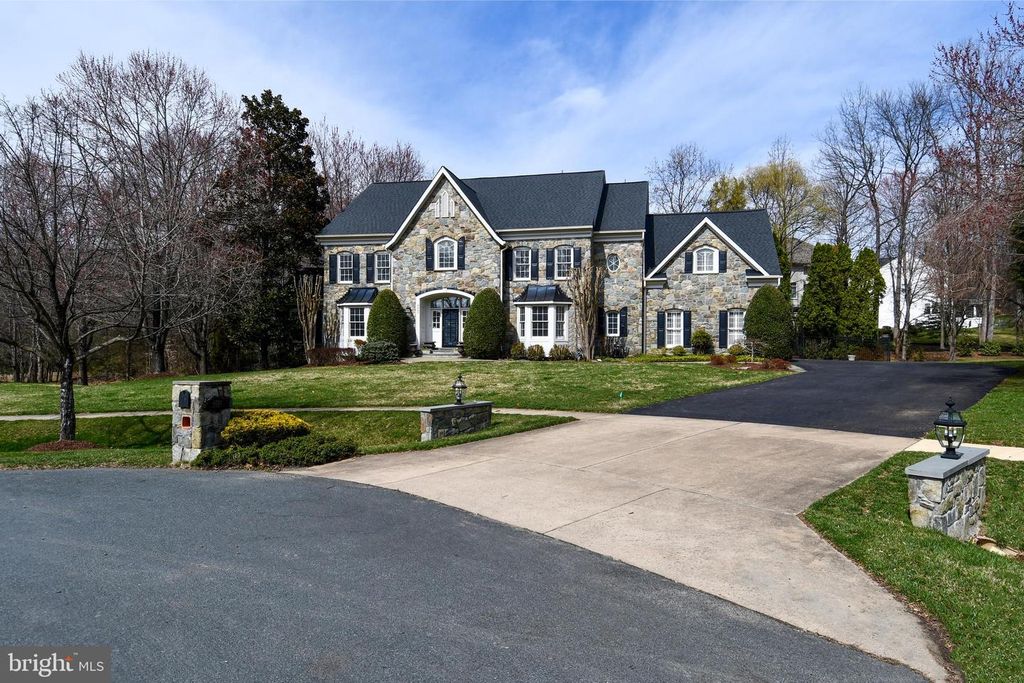 4007 WINTERSWEET CT, Rockville, MD 20853