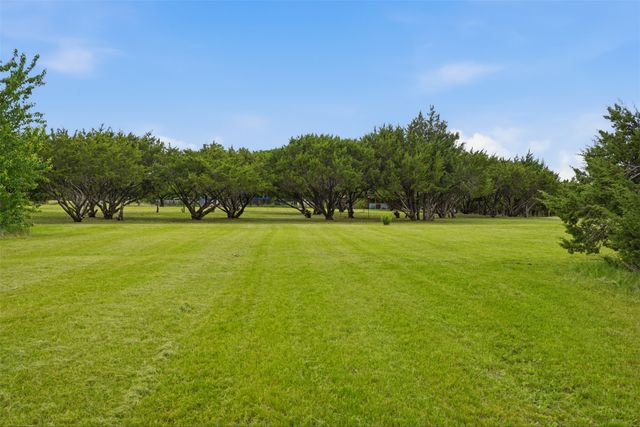 5505 Comanche Drive, Godley, TX 76044