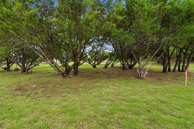 5505 Comanche Drive, Godley, TX 76044