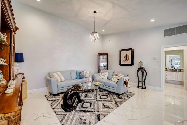 8178 Montserrat Place, Wellington, FL 33414