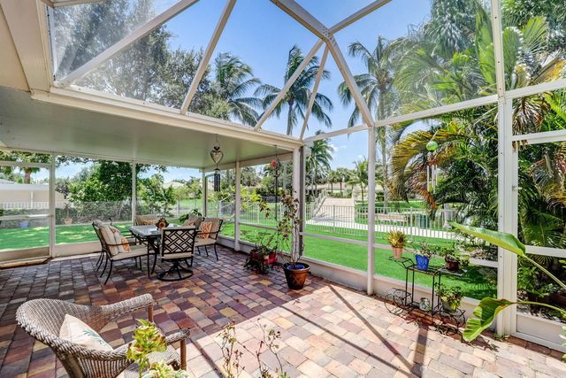 8178 Montserrat Place, Wellington, FL 33414