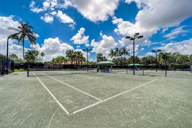8178 Montserrat Place, Wellington, FL 33414