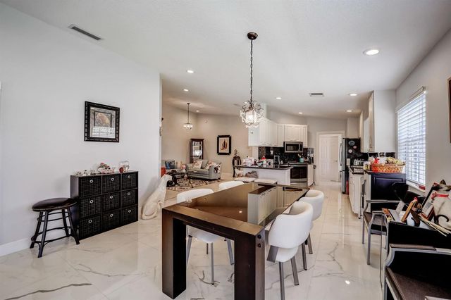 8178 Montserrat Place, Wellington, FL 33414