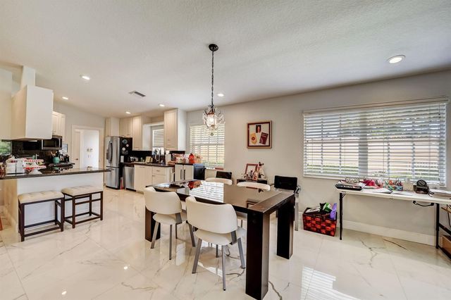 8178 Montserrat Place, Wellington, FL 33414
