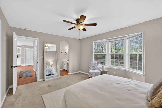 608 Beechtree Ct, Burns, TN 37029