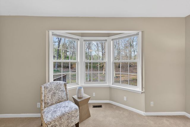608 Beechtree Ct, Burns, TN 37029