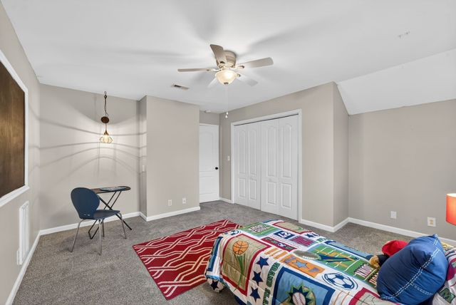 608 Beechtree Ct, Burns, TN 37029