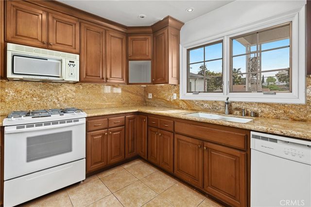 5339 Thornburn Street, Los Angeles, CA 90045