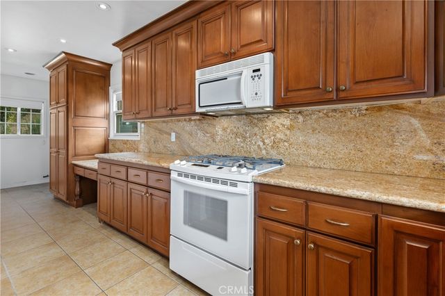 5339 Thornburn Street, Los Angeles, CA 90045