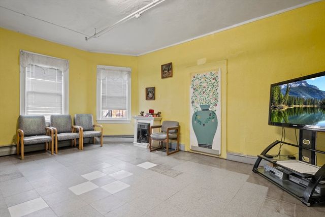 94 Princeton Boulevard, Lowell, MA 01851