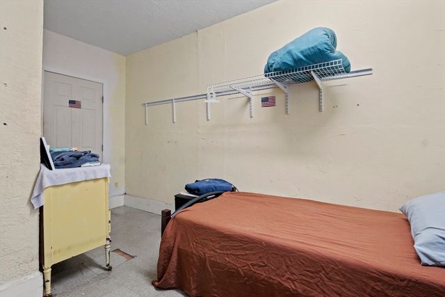 94 Princeton Boulevard, Lowell, MA 01851