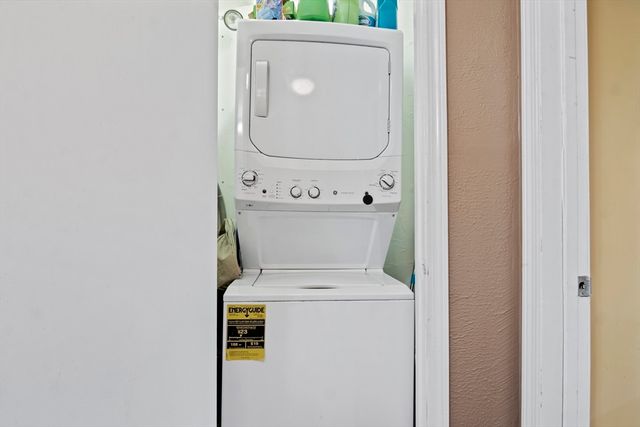 94 Princeton Boulevard, Lowell, MA 01851