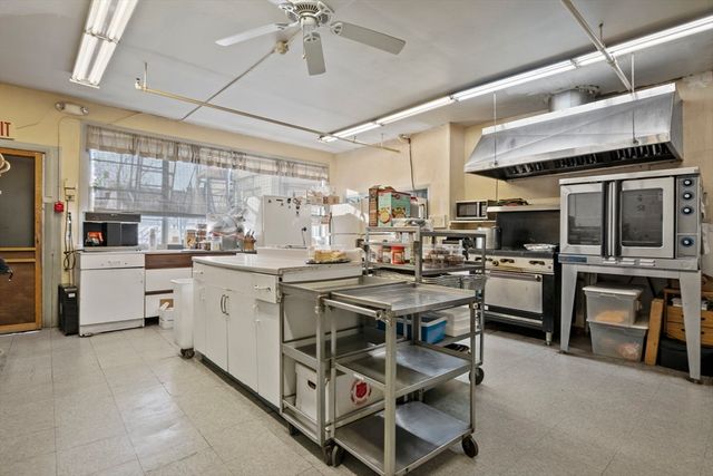 94 Princeton Boulevard, Lowell, MA 01851