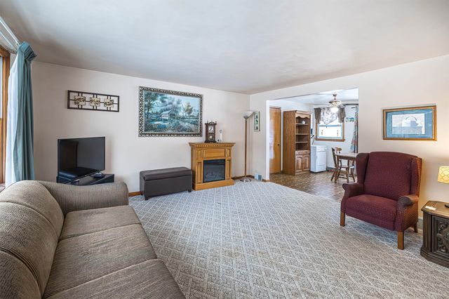 823 WALBRIDGE Road, Erie, PA 16511