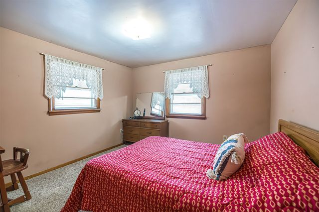 823 WALBRIDGE Road, Erie, PA 16511