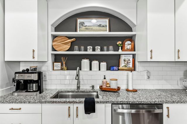 788 S Hackberry Avenue, Nixa, MO 65714