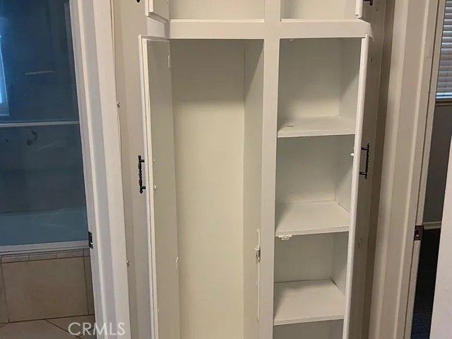 4401 E Division Street, Long Beach, CA 90803