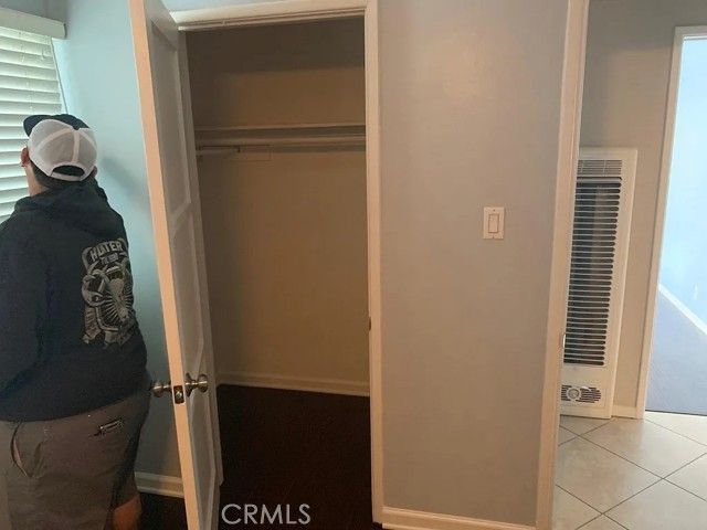 4401 E Division Street, Long Beach, CA 90803